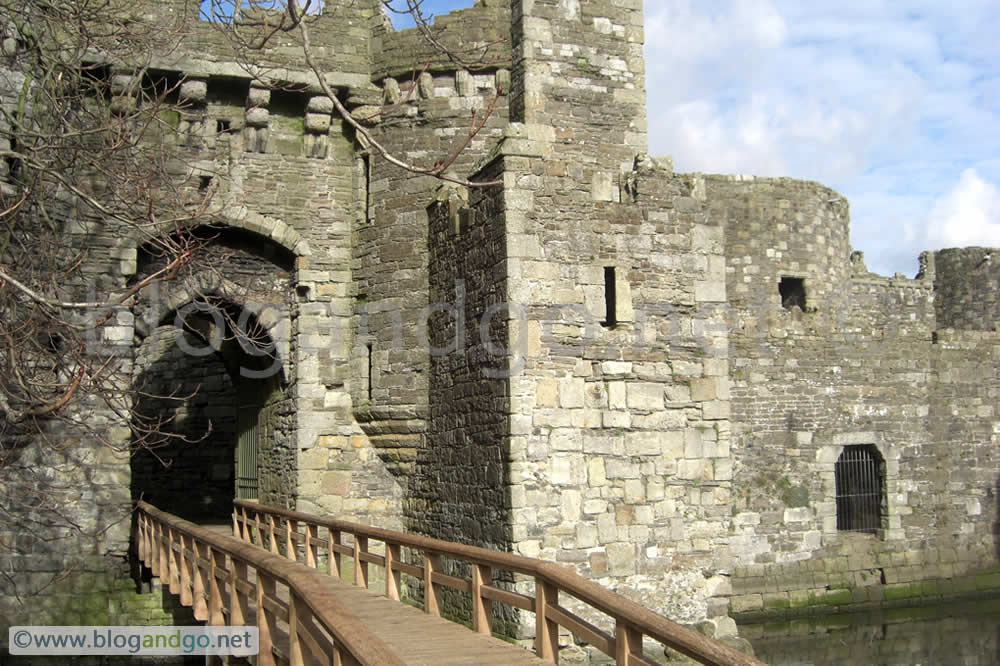 Beaumaris Castle - South gate